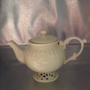 Vintage Cream colored reticulated pattern teapot